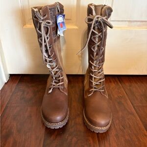 Bos. & Co. Chestnut Lace-Up Women's Boots